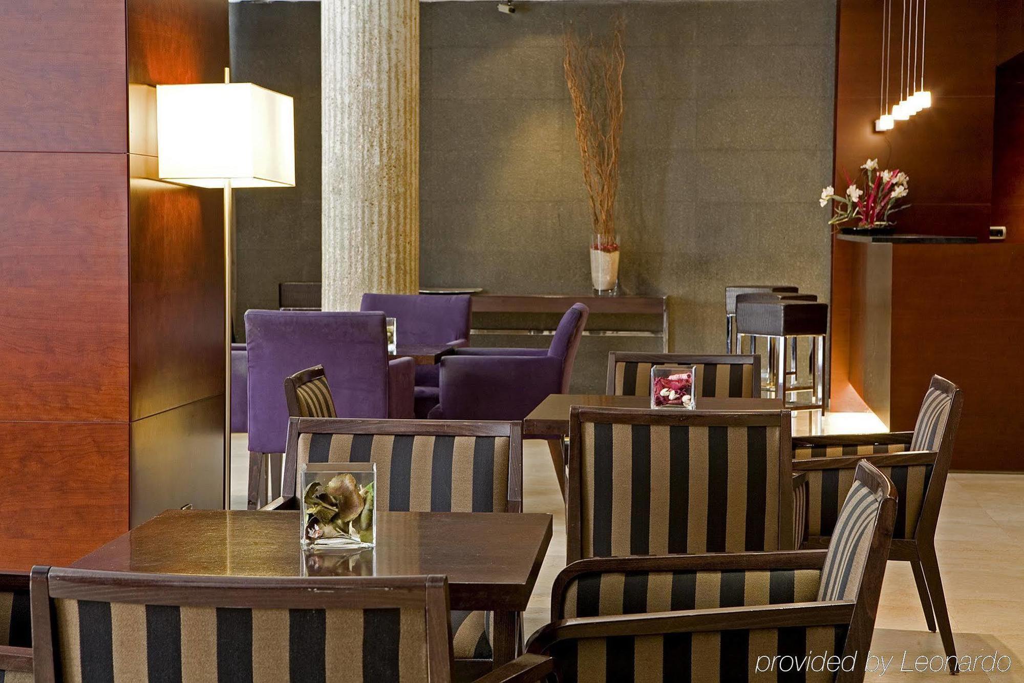 Zenit Don Yo Hotell Zaragoza Restaurang bild