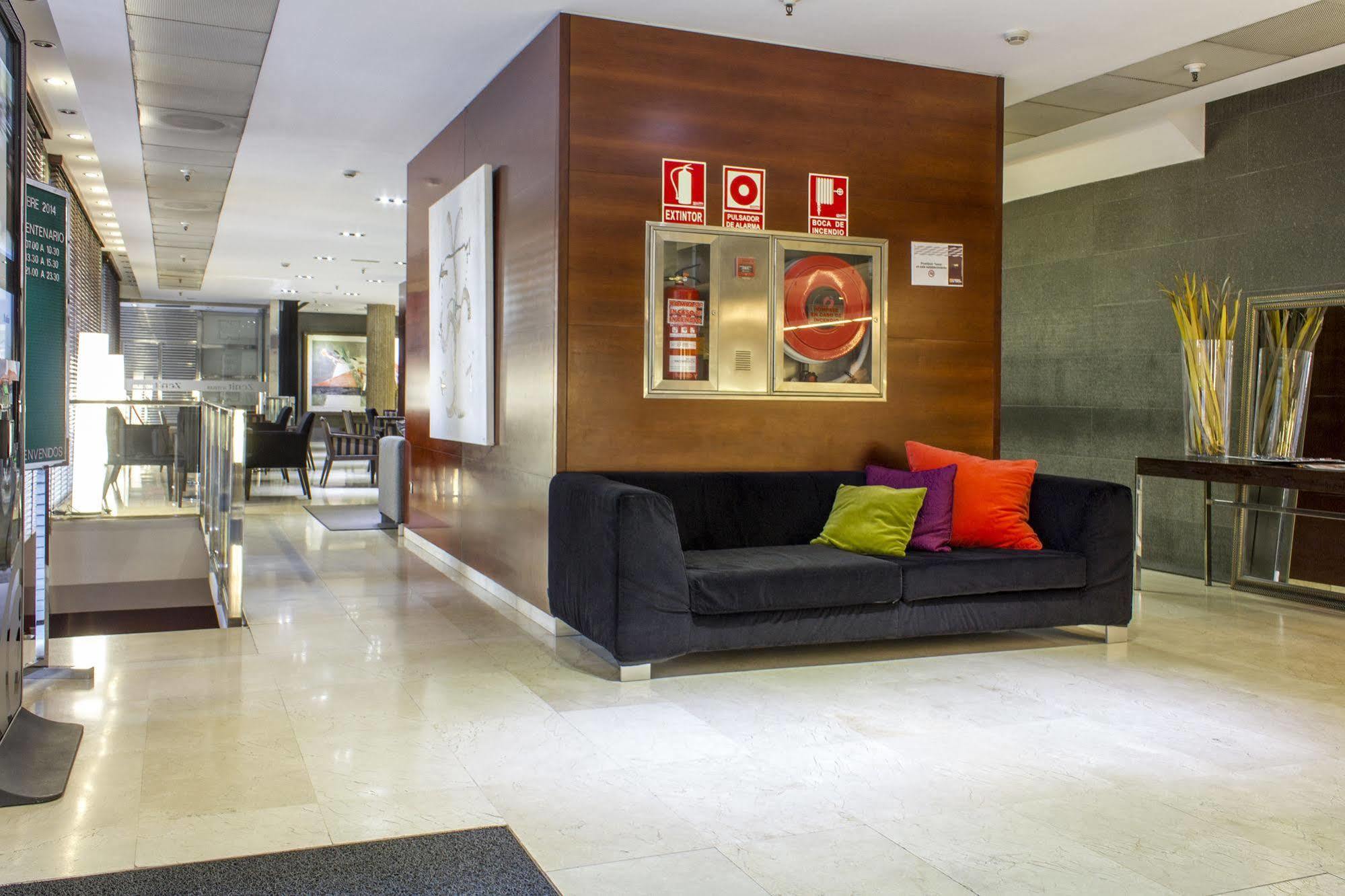 Zenit Don Yo Hotell Zaragoza Exteriör bild
